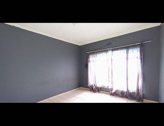 7 BEDROOM HOUSE FOR SALE IN ELSBURG